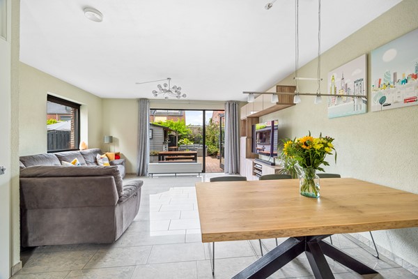 Medium property photo - Tom Navislaan 12, 2493 BN Den Haag